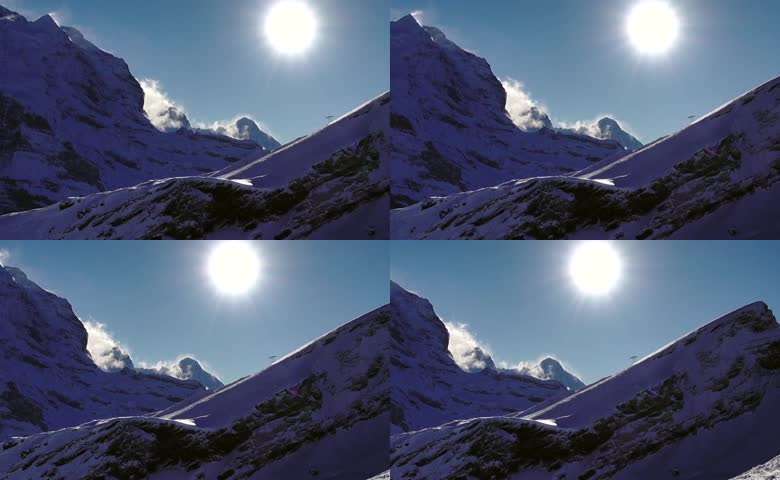 晴日高山滑雪场雪景