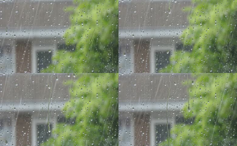 雨天玻璃水珠特写