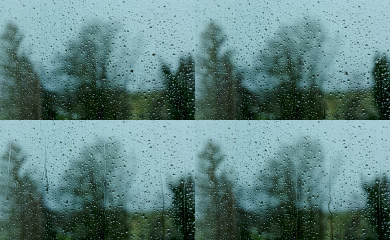 阴雨天玻璃水珠
