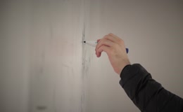 手部动作白板书写