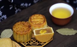 中秋月饼配茶饮