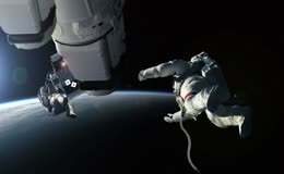 宇航员太空出仓行走