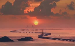 港珠澳大桥黄昏日落