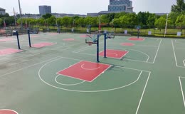 校园篮球场空镜头航拍