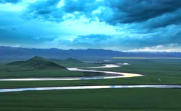 草原九曲河道风光