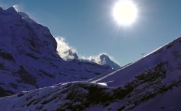 晴日高山滑雪场雪景