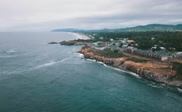 悬崖海岸海边小镇