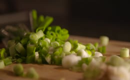 美食烹饪葱花