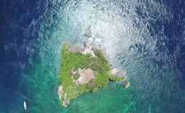海岛航拍海洋大海船