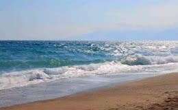 蔚蓝大海沙滩