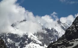 高原山川雪山云雾
