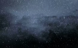 旷野大雾纷飞大雪