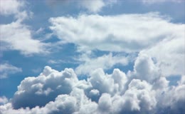 晴朗天空云层